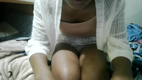 nelia_84 online show from July 12, 11:18 pm