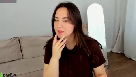nelie_evans online show from June 27, 12:59 am