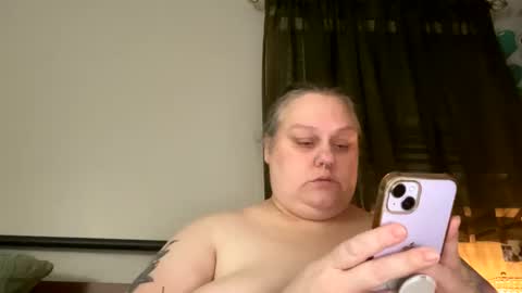 Nellie Atlas online show from February 2, 2:21 am