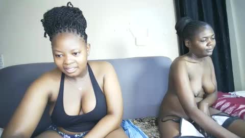 nellyeluxe online show from February 22, 10:08 pm