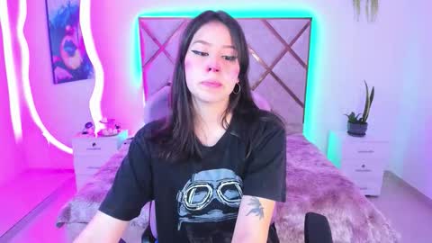 nenaarisk online show from March 23, 1:26 pm