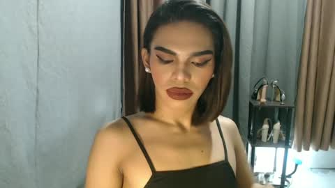 Snapshot of neomi_hardcock chatting on June 12, 6:29 pm neomi online show from June 12, 6:29 pm