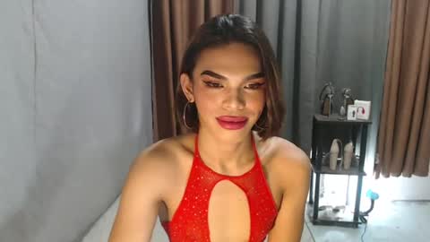 Snapshot of neomi_hardcock chatting on July 12, 11:23 am neomi online show from July 12, 11:23 am