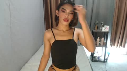 Snapshot of neomi_hardcock chatting on July 16, 11:55 pm neomi online show from July 16, 11:55 pm