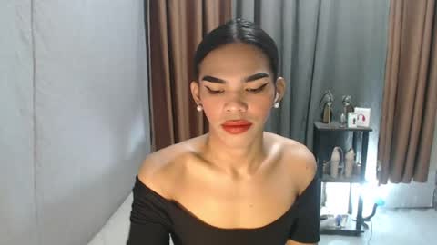 Snapshot of neomi_hardcock chatting on July 19, 12:14 am neomi online show from July 19, 12:14 am
