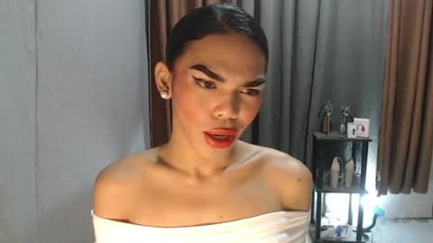 Snapshot of neomi_hardcock chatting on July 20, 12:25 am neomi online show from July 20, 12:25 am