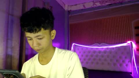 Ethan online show from June 12, 9:46 pm