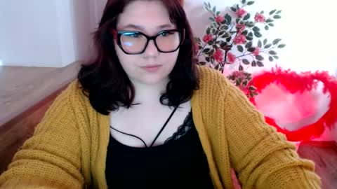 Snapshot of nereia chatting on June 3, 2:36 am nereia online show from June 3, 2:36 am