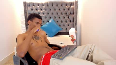 Nero online show from December 4, 7:55 pm