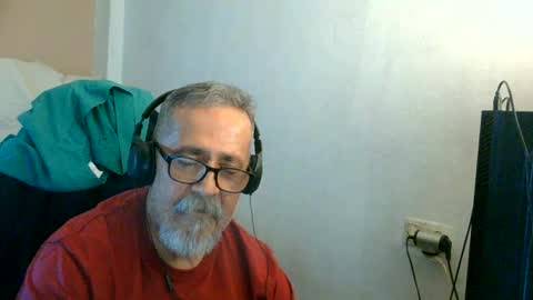 Snapshot of neron401 chatting on June 15, 2:41 pm neron401 online show from June 15, 2:41 pm