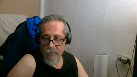 Snapshot of neron401 chatting on July 8, 2:05 am neron401 online show from July 8, 2:05 am