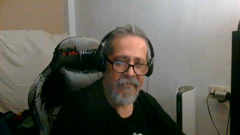Snapshot of neron401 chatting on July 13, 1:08 am neron401 online show from July 13, 1:08 am