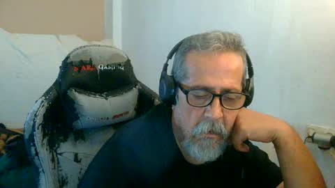 Snapshot of neron401 chatting on July 20, 3:03 pm neron401 online show from July 20, 3:03 pm