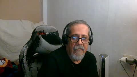 Snapshot of neron401 chatting on July 26, 1:03 am neron401 online show from July 26, 1:03 am