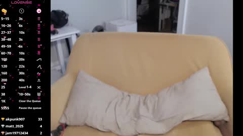 Snapshot of nesia69 chatting on March 8, 7:42 pm Nesia Loca Toronja online show from March 8, 7:42 pm