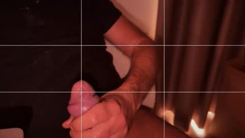 Snapshot of new25cam chatting on January 19, 11:36 am new25cam online show from January 19, 11:36 am