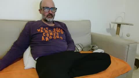 simi online show from January 8, 6:54 pm