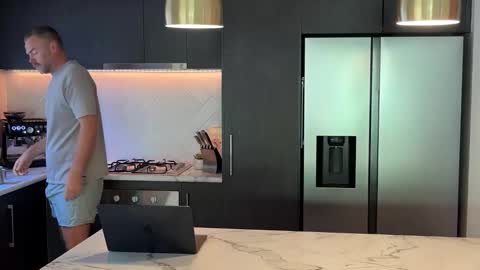 Snapshot of nextdoorcock chatting on February 9, 11:46 pm Guy online show from February 9, 11:46 pm