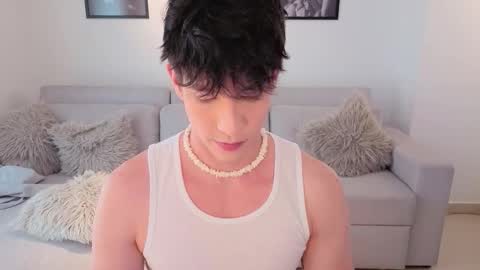   online show from February 4, 3:51 pm