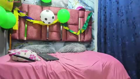 nezukoks online show from June 25, 3:17 am