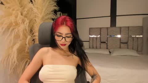 nezukoo_1 online show from May 27, 8:39 pm