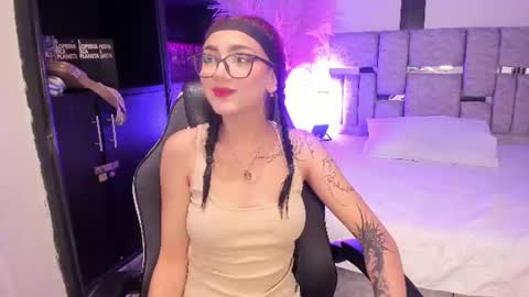 nezukoo_1 online show from June 11, 1:05 am