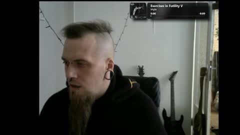 Snapshot of nezvers chatting on February 19, 1:18 pm YouPick online show from February 19, 1:18 pm