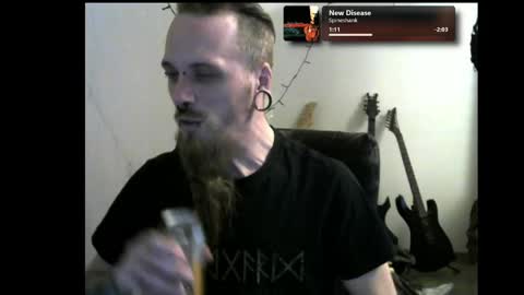 Snapshot of nezvers chatting on April 15, 4:58 pm YouPick online show from April 15, 4:58 pm