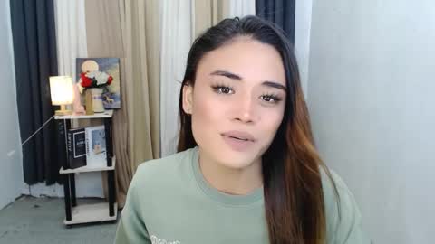 hottie nicole online show from December 4, 1:15 am