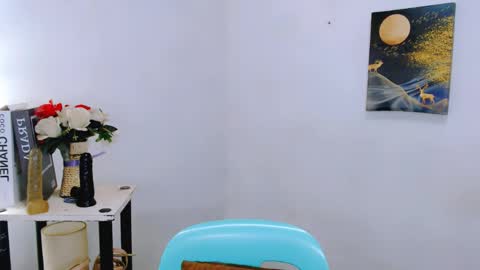 hottie nicole online show from April 13, 1:00 am