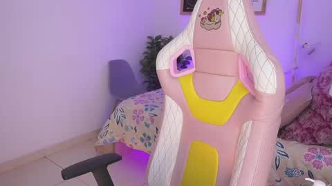 samanta online show from March 7, 3:49 pm