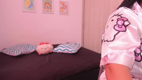  Nia  online show from March 6, 3:41 pm