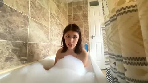 niarosemaryy online show from October 21, 1:12 pm