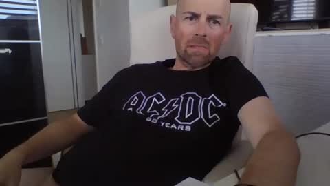 niceguydate online show from April 2, 12:58 pm