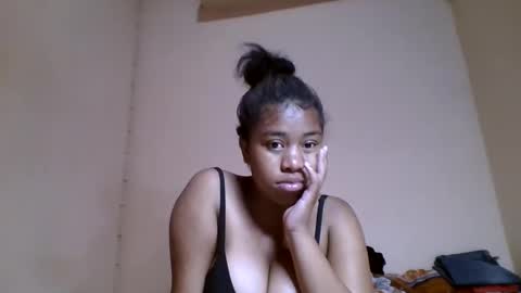 nicelly01 online show from May 14, 7:04 am