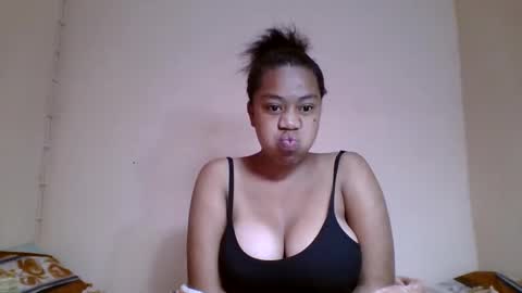 nicelly01 online show from May 24, 5:01 am