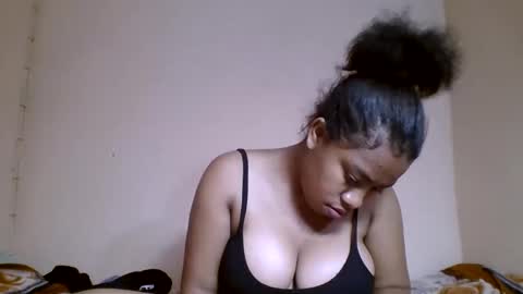 nicelly01 online show from May 24, 6:13 pm