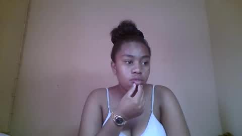 nicelly01 online show from May 26, 7:26 am