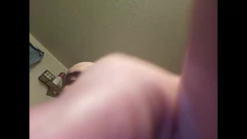 Snapshot of nicennew666 chatting on April 15, 10:11 am nicennew666 online show from April 15, 10:11 am