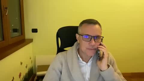 Snapshot of niceshy_71 chatting on February 9, 6:12 pm Andrew online show from February 9, 6:12 pm