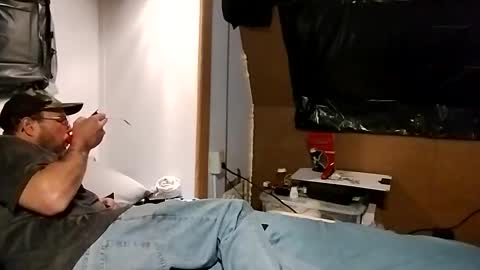 nicholasjesse51 online show from September 20, 2:23 am