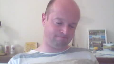 nick1990b online show from June 15, 5:15 pm