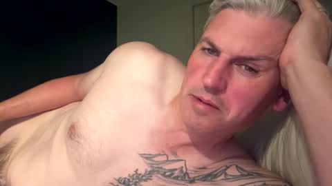 nick578320 online show from April 29, 5:52 pm