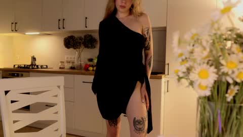 Nicka Cherie online show from May 30, 5:32 pm