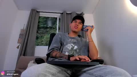 Snapshot of nickcopeer_ chatting on June 18, 12:09 pm Nick Copeer online show from June 18, 12:09 pm