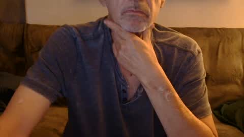 nickincali online show from July 15, 7:02 am