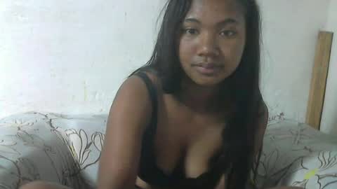 nickiqqyuu online show from June 15, 12:24 am
