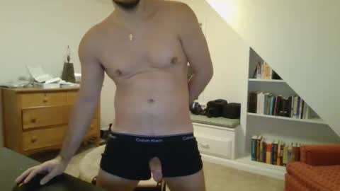 Snapshot of nickjaz555 chatting on January 13, 2:28 am Nickjaz555 online show from January 13, 2:28 am