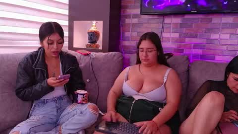 nicky_as online show from May 29, 4:27 pm