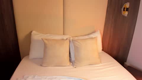 Nicky  online show from February 10, 2:37 am